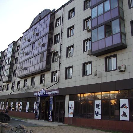 2-К Квартира На Орзамиева 50 Groznyy Exterior foto